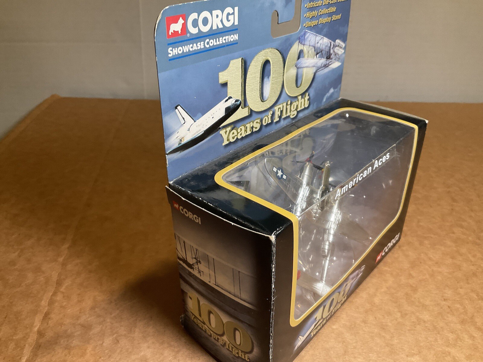 Corgi P-38 Lighting CS90208, 100 Years Of Flight, American Aces-Richard Bong NIB