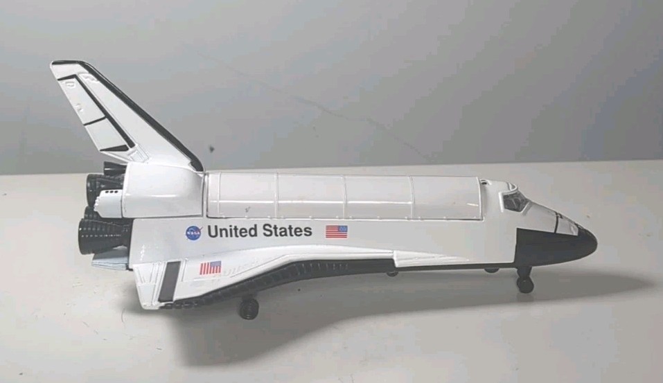Die-Cast & Plastic Metal Nasa Discovery Space Shuttle – Realtoy