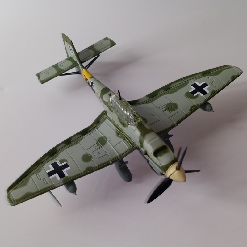 1:100 Scale Alloy Diecast Military Model WW2 Junkers JU 87 Stuka Bomber Aircraft
