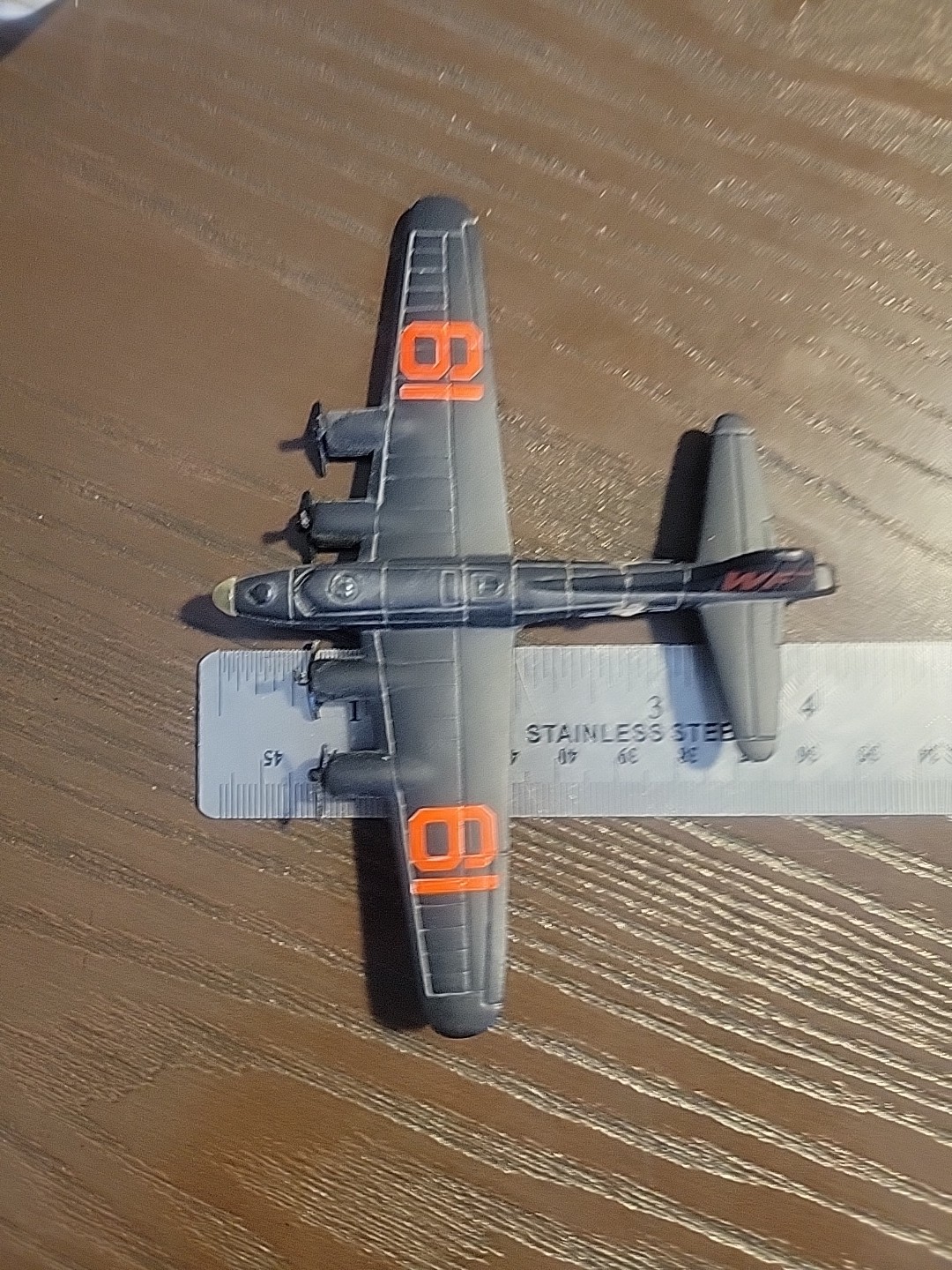 USAAF Air Force WW II B-17G Maisto Die Cast “19” NO LANDING GEAR. LOOSE DECAL