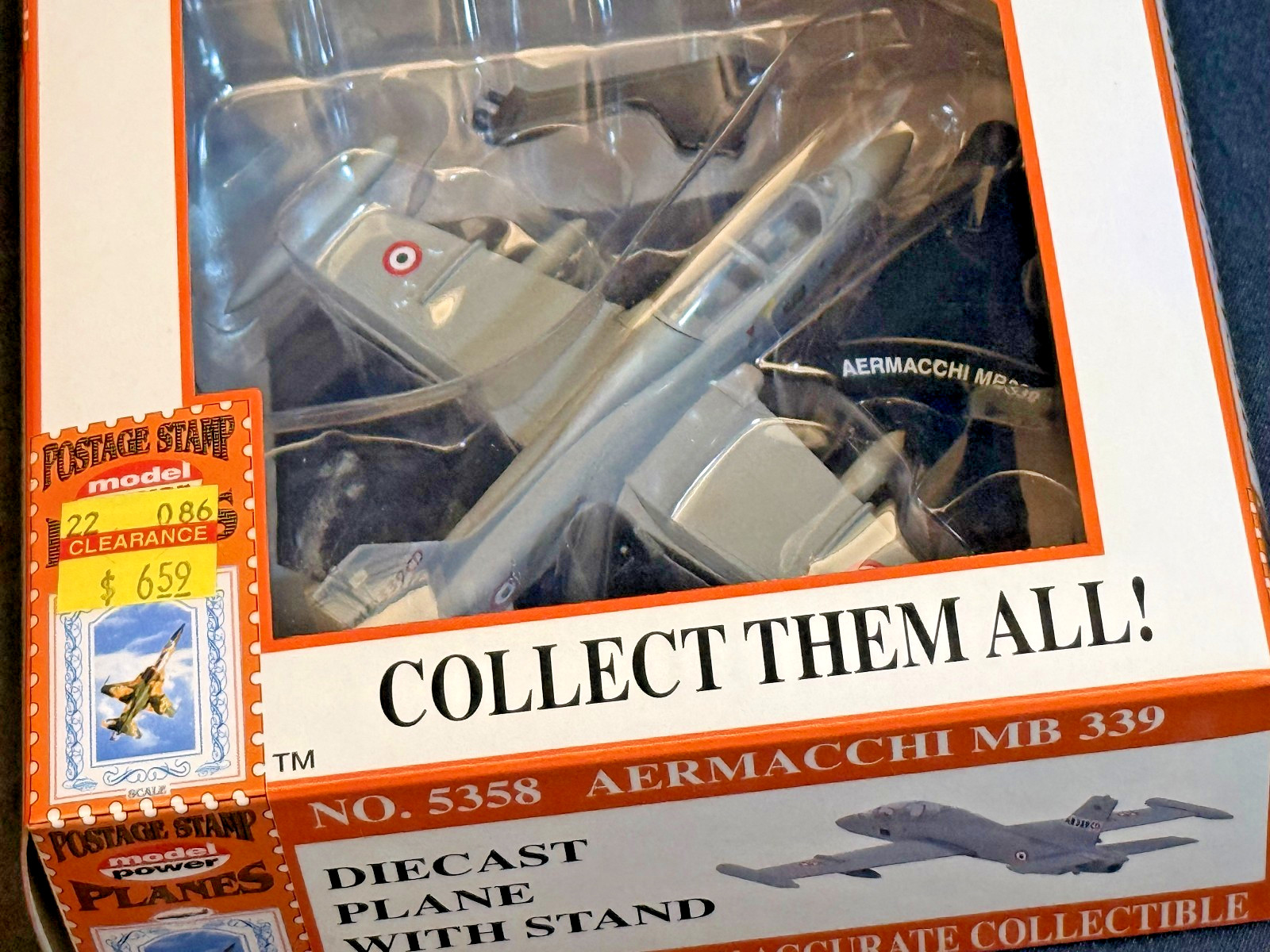 AERMACCHI MB 339 – Italian Air Force – Postage Stamp Planes #5358 Diecast 1:100