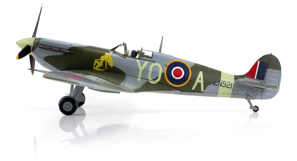 Hobby Master 1:48 RCAF Supermarine Spitfire Mk. Vb Clipped Wing Fighter, HA7862