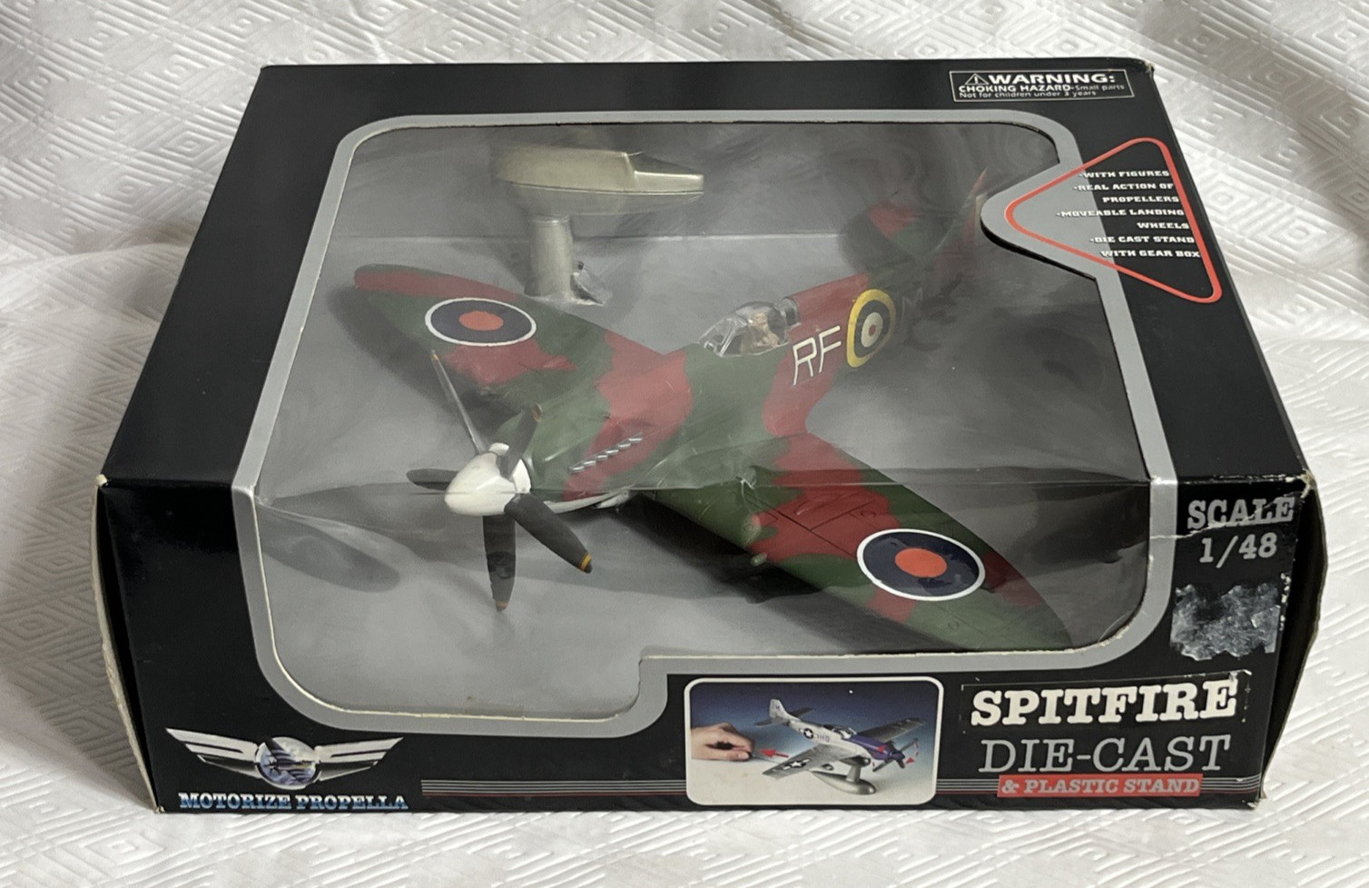 New Ray Motorize Propella 1/48 Scale Spitfire Die Cast Airplane Green& Red 1998