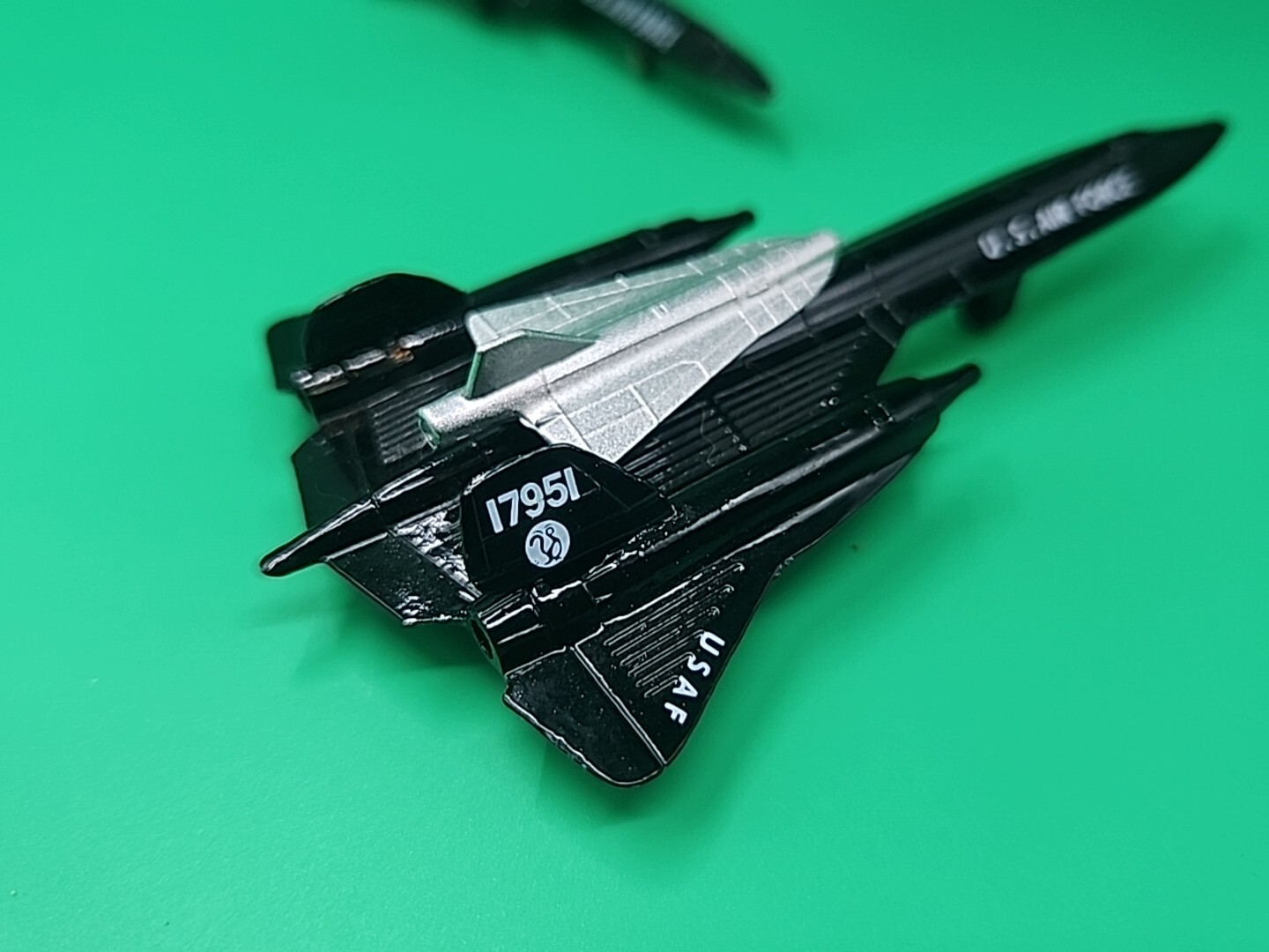Lockheed Martin F-117A Nighthawk Stealth & SR-71 Blackbird Jet Diecast Lot USAF