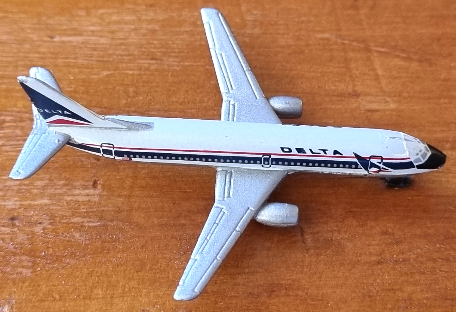 DELTA Airlines . B737-300 .Schabak #905/21 .Scale 1:600. Diecast Model.