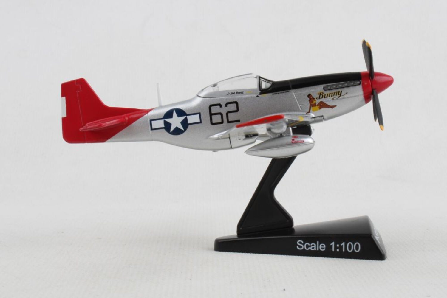 Daron PS5342-11 Postage Stamp 1/100 P-51D Mustang Bunny Red Tail