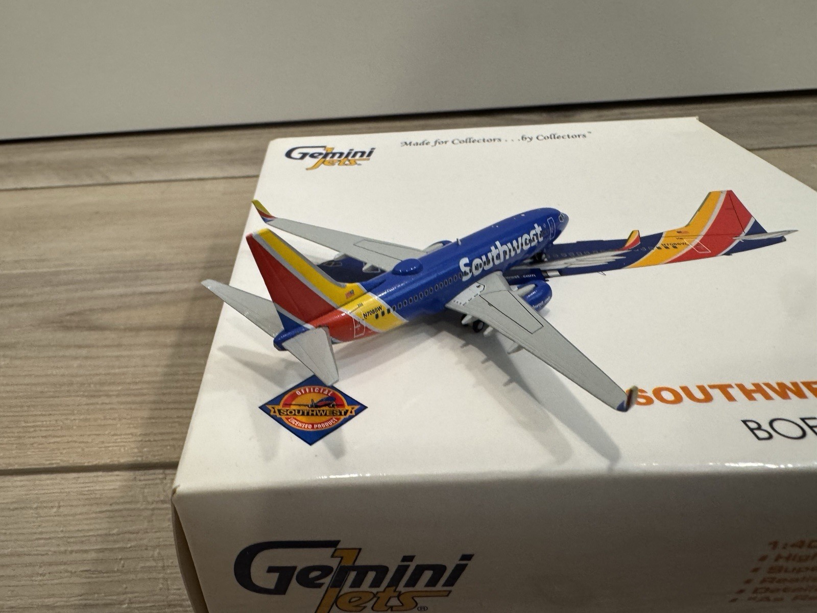 1/400 Gemini Jet Southwest 737-700 GJSWA1461 N708SW
