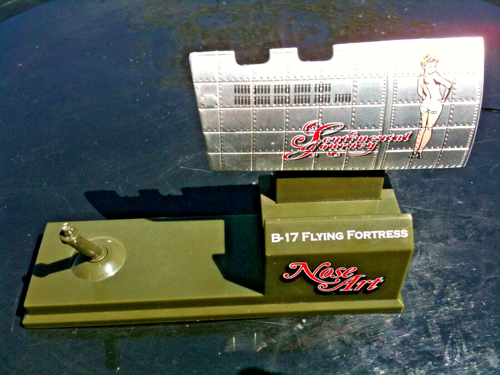 Corgi Boeing B17G Flying Fortress Confed. Air Force “Sentimental Journey” 1:300