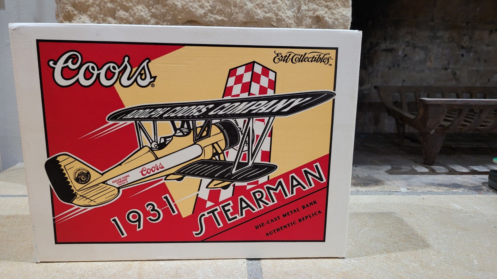 1:32 ERTL Collectibles Adolph Coors 1931 Stearman 4D Biplane Bank D1027