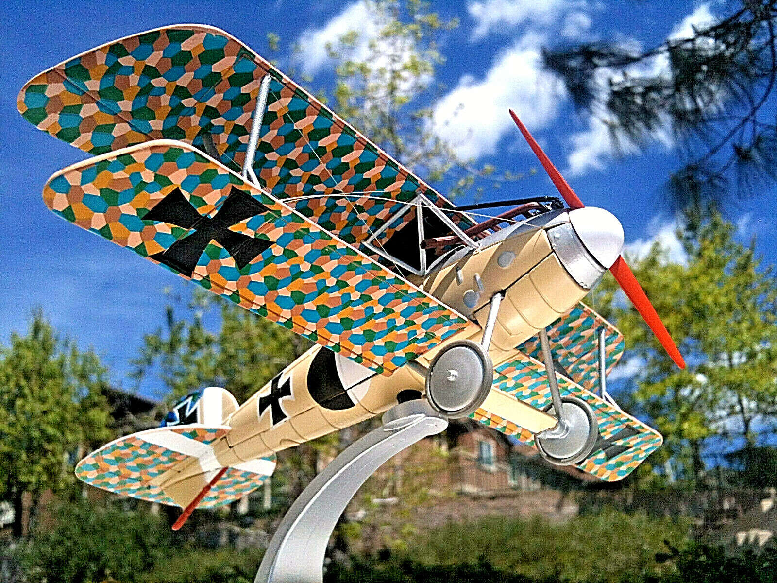 Corgi Albatros D.V Fighter Lt. Friedrich Ritter von Roth “Balloon Buster” 1:48