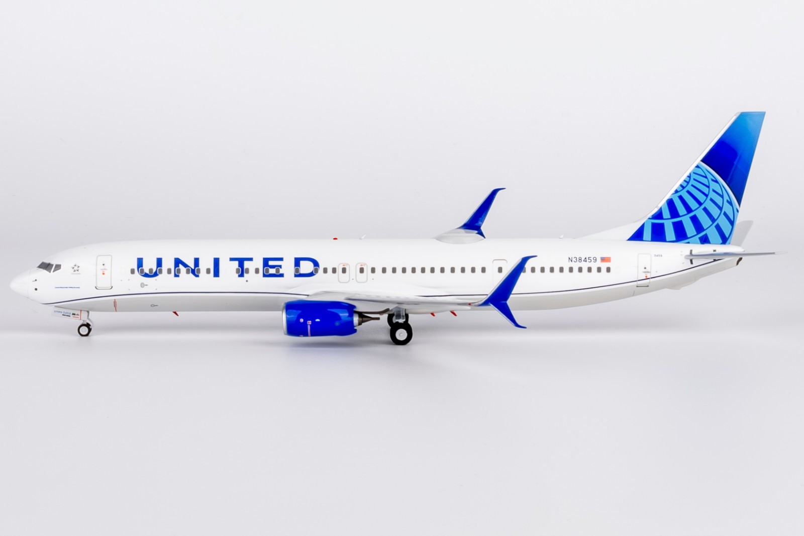 NG Models 1:200 United Airlines Boeing B737-900(ER)S N38459 Diecast Model