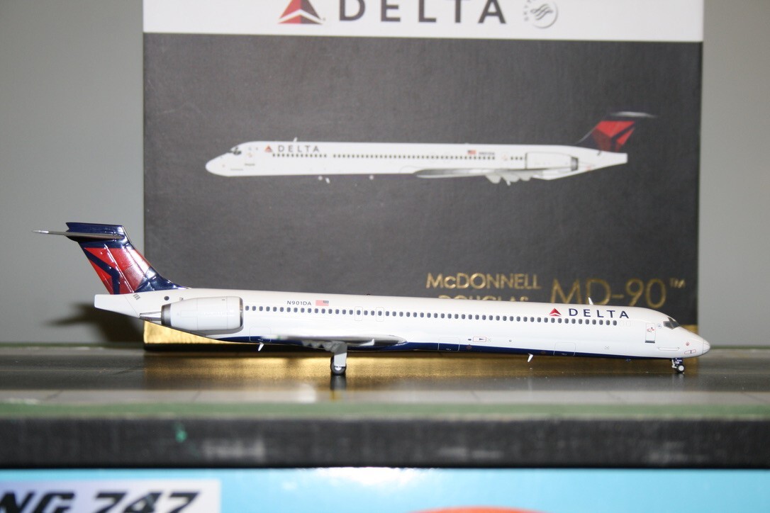 Gemini Jets 1:200 Delta Airlines McDonnell Douglas MD-90 N901DA (G2DAL436)