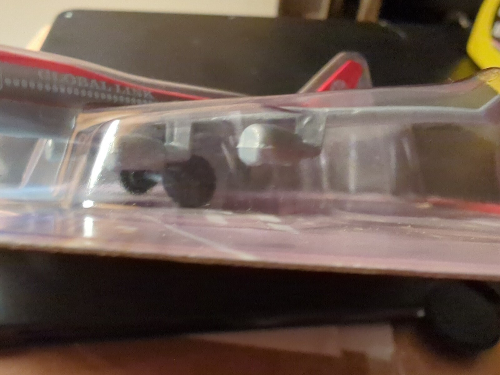 STUNNING GLOBE LINK 4″ LONG AIRPLANE BY AIR POWER NEW ON CARD W/ LANDING GEAR