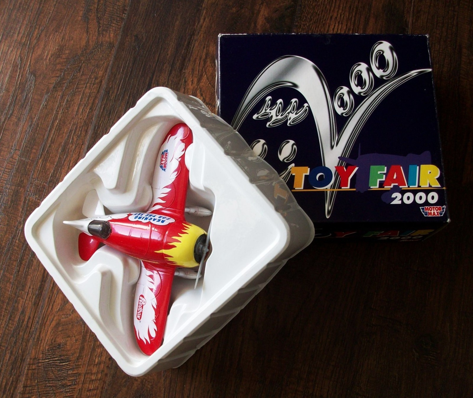 TOY FAIR 2000 REDBOX GEE BEE PLANE MOTOR MAX NIB LE 1/2000