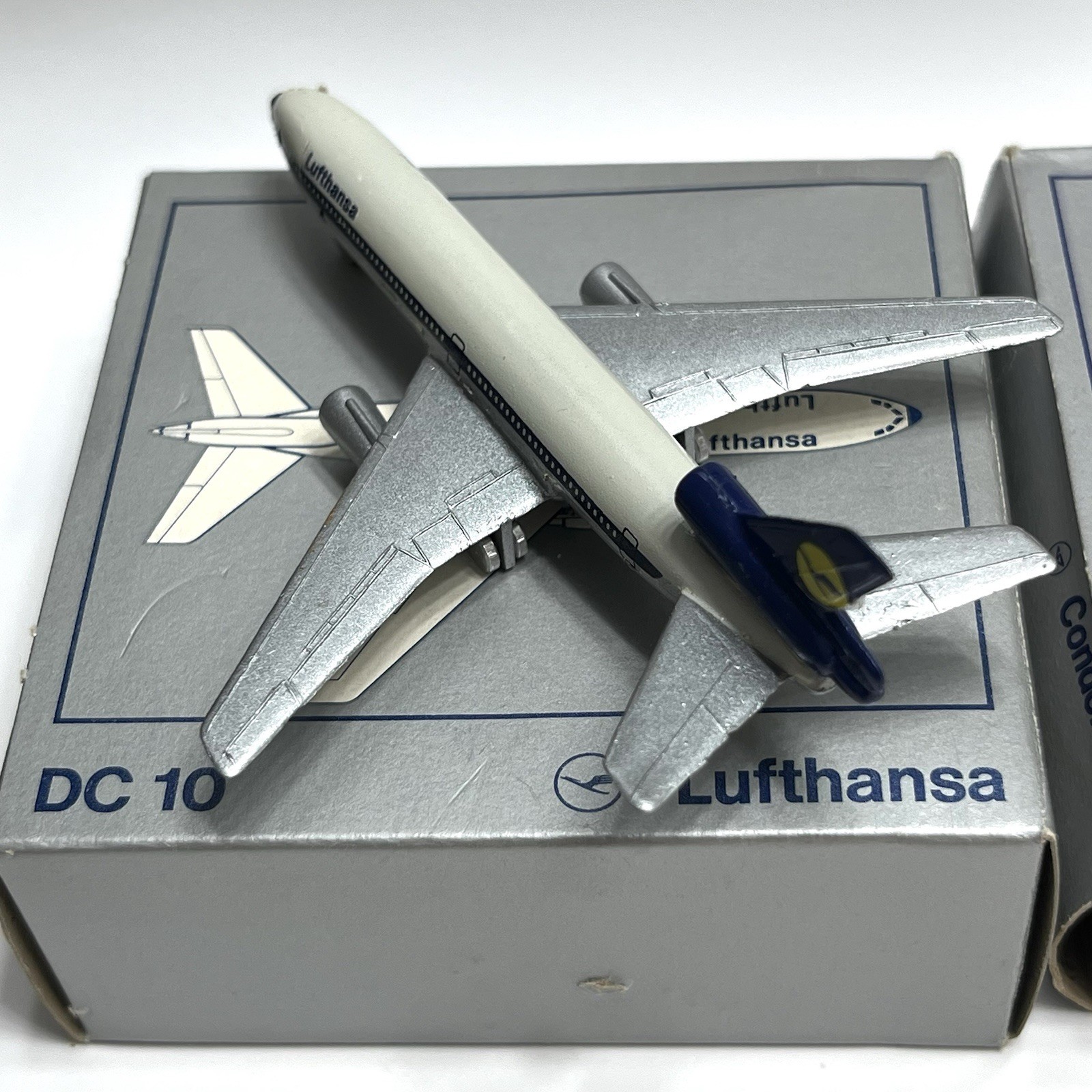 2 Vintage Schabak Lufthansa Douglas DC 10 & Condor DC 10 Diecast 1:600 Germany