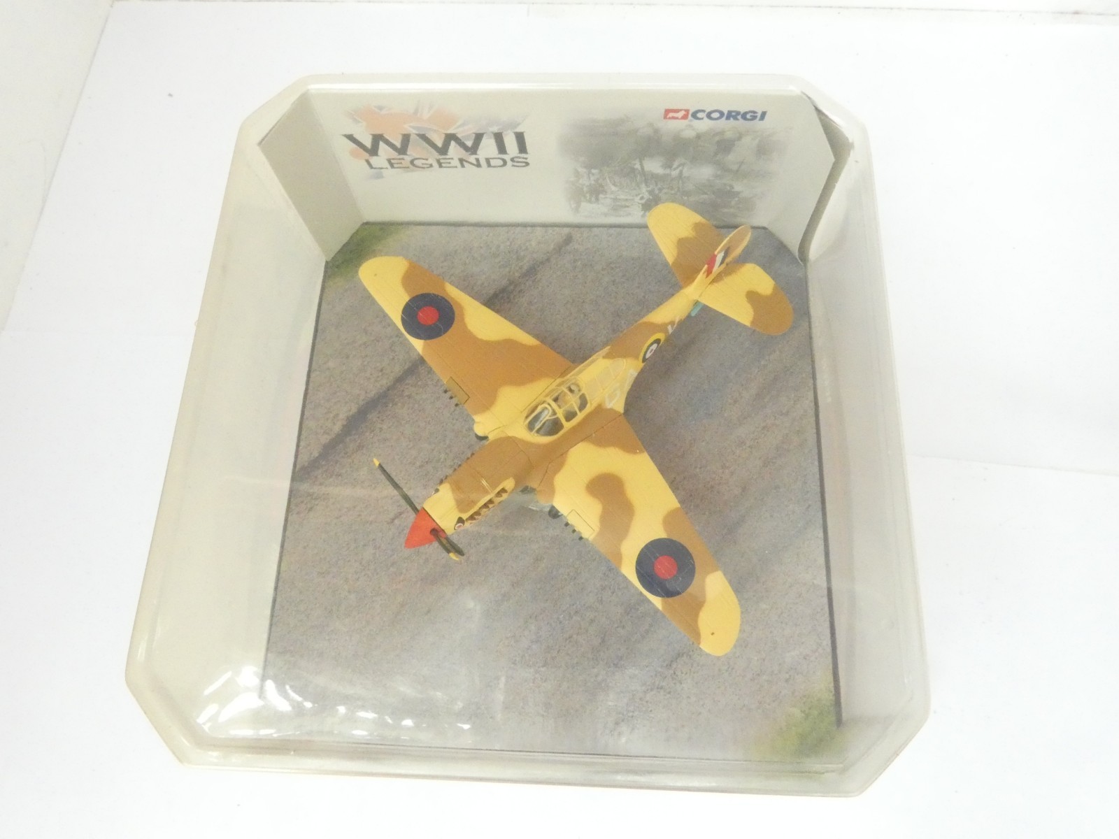Corgi Aviation Archive P40 Kittyhawk I AA35204 scale 1:72