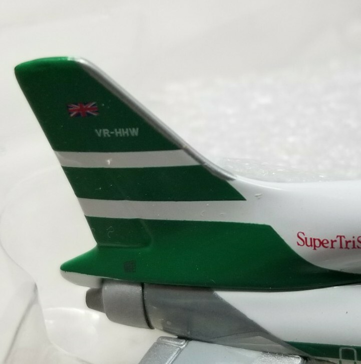 Cathay Pacific Pair of 1/500 Lockheed L-1011 Diecast Airplanes VR-HHW & VR-HOK