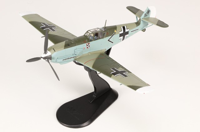 Hobby Master 1/48 Bf 109E Airplane Luftwaffe II/JG 3 Udet