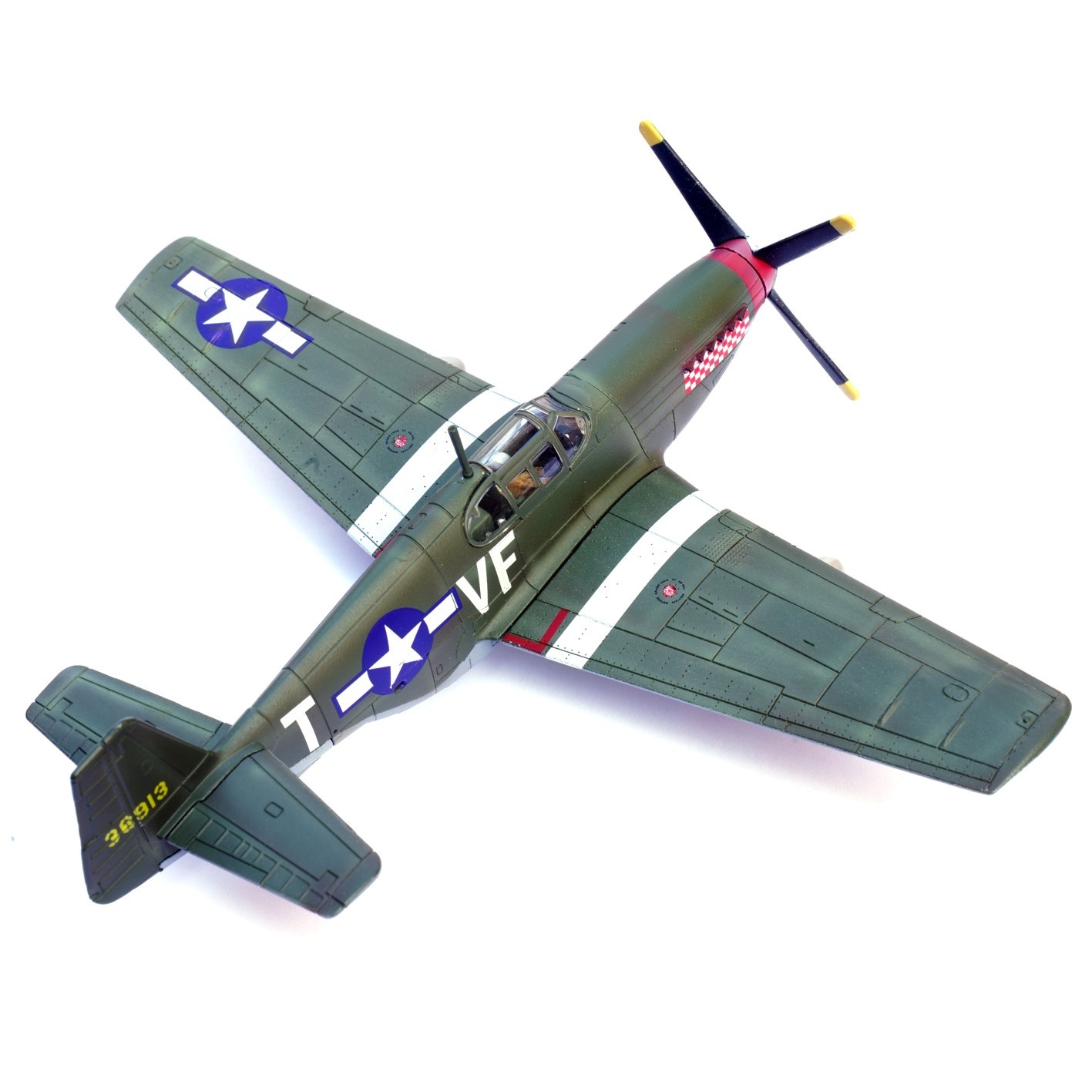 Legion 1/72 P-51B Mustang Shangri-La Ace Maj. Dominic “Don” Gentile 14606LA