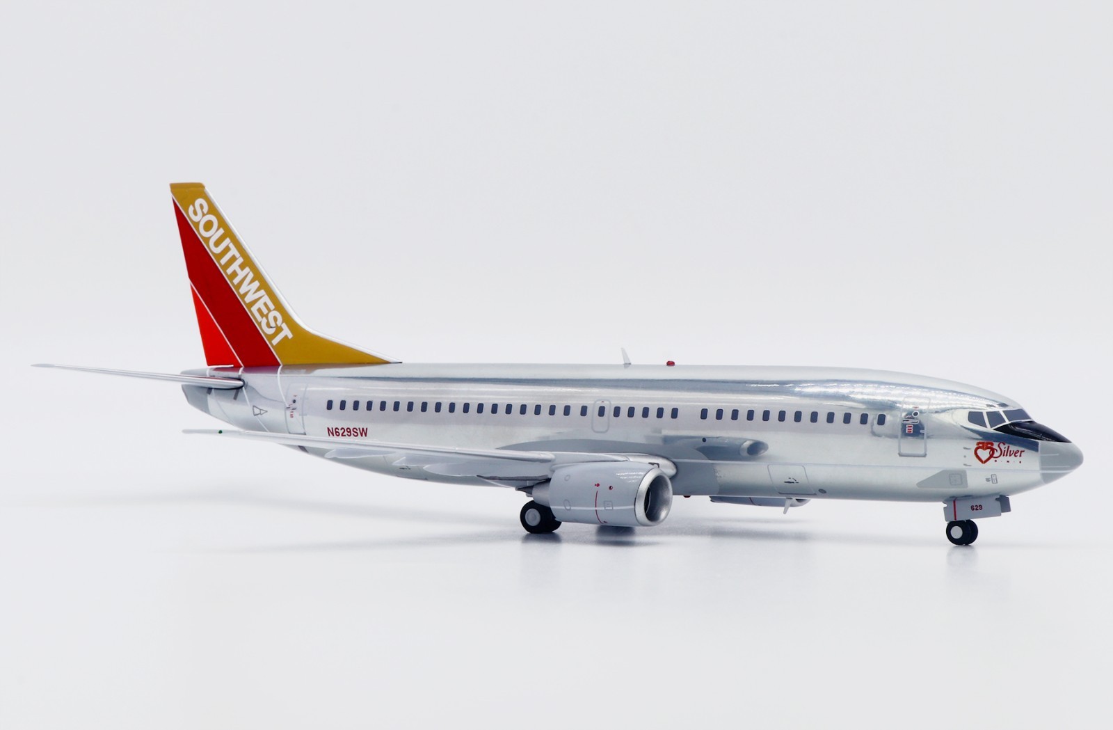 B737-300 SOUTHWEST AIRLINES REG: N629SW – JC WINGS XX20582 1/200 – PRE ORDER