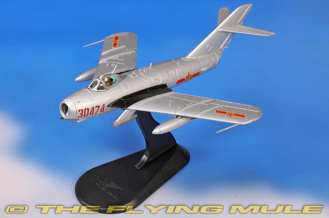 Hobby Master 1:72 J-5 Fresco PLAAF Red 30474