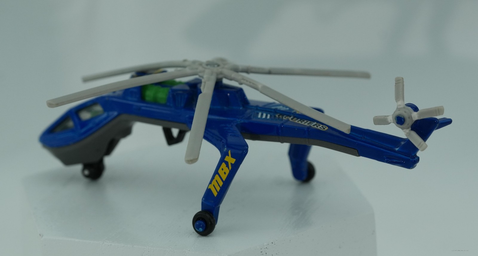 Matchbox Helicopter Blade Force Blue 1:64 Diecast Helicopter Collectibles
