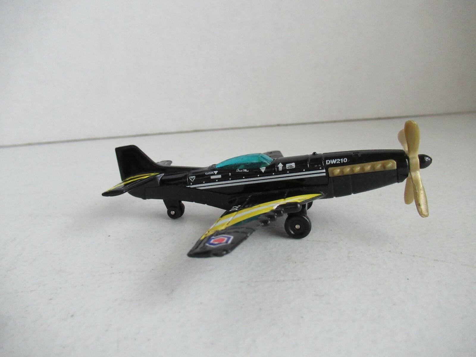 Matchbox SkyBusters STUNT PLANE Black Ready For Action MBX Metal 4″ Plane