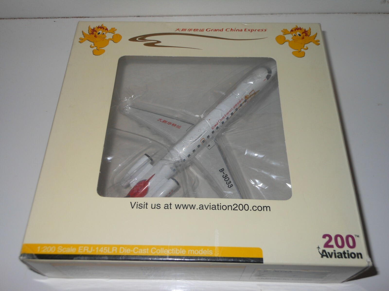 Aviation 200 Die Cast GRAND CHINA EXPRESS B-3033 Model plane 1:200 scale