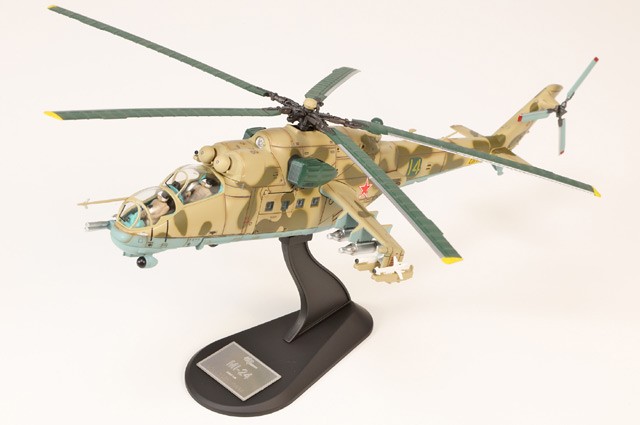 Panzerkampf 1/72 Mi-24P Hind-F Yellow 14 Soviet Army 262nd Independent
