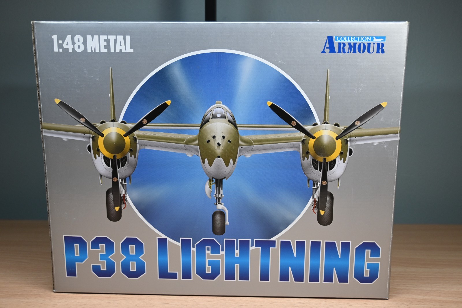Franklin Mint Armour Collection #98137 P38 J Lightning USAAF