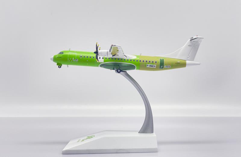 1:200 JC Wings ATR ATR72-600 Passenger Airplane Diecast Aircraft Model