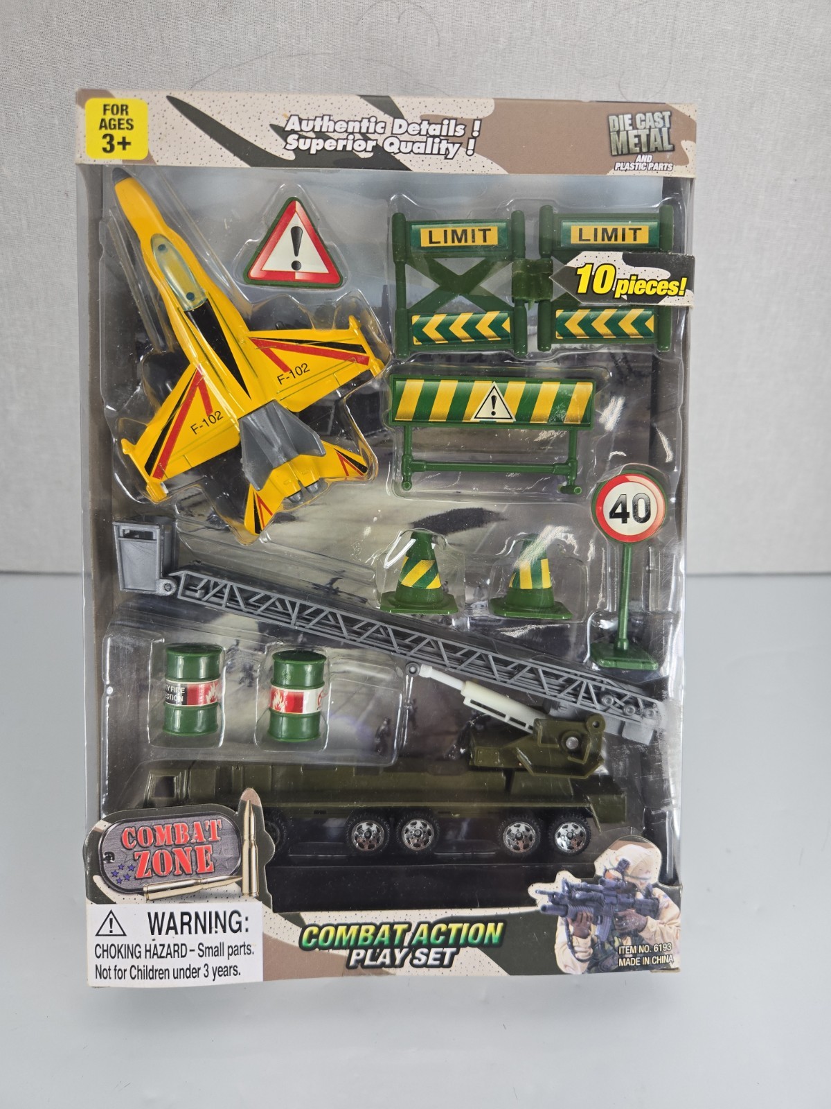 COMBAT ACTION ~ Combat Action Play Set ~NIB, 10 Pieces! Diecast Metal & Plastic.