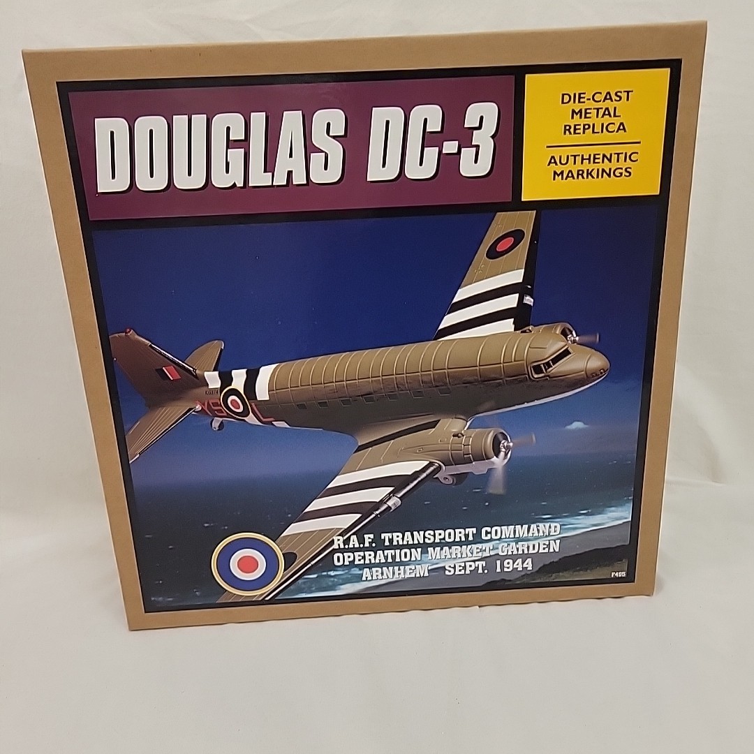 Douglas DC3 Model Aircraft F459 RAF Transport Market Garden Arnhem 1944 Ertl