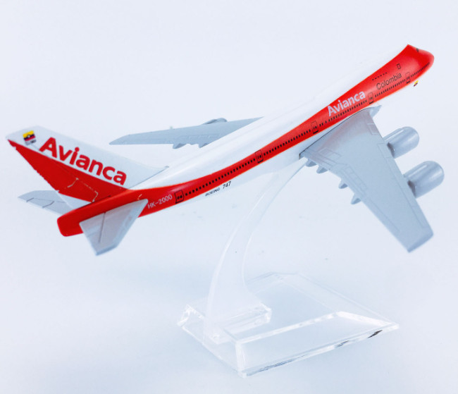 16cm Avianca BOEING 747-200 Passenger Airplane Plane Diecast Aircraft Model