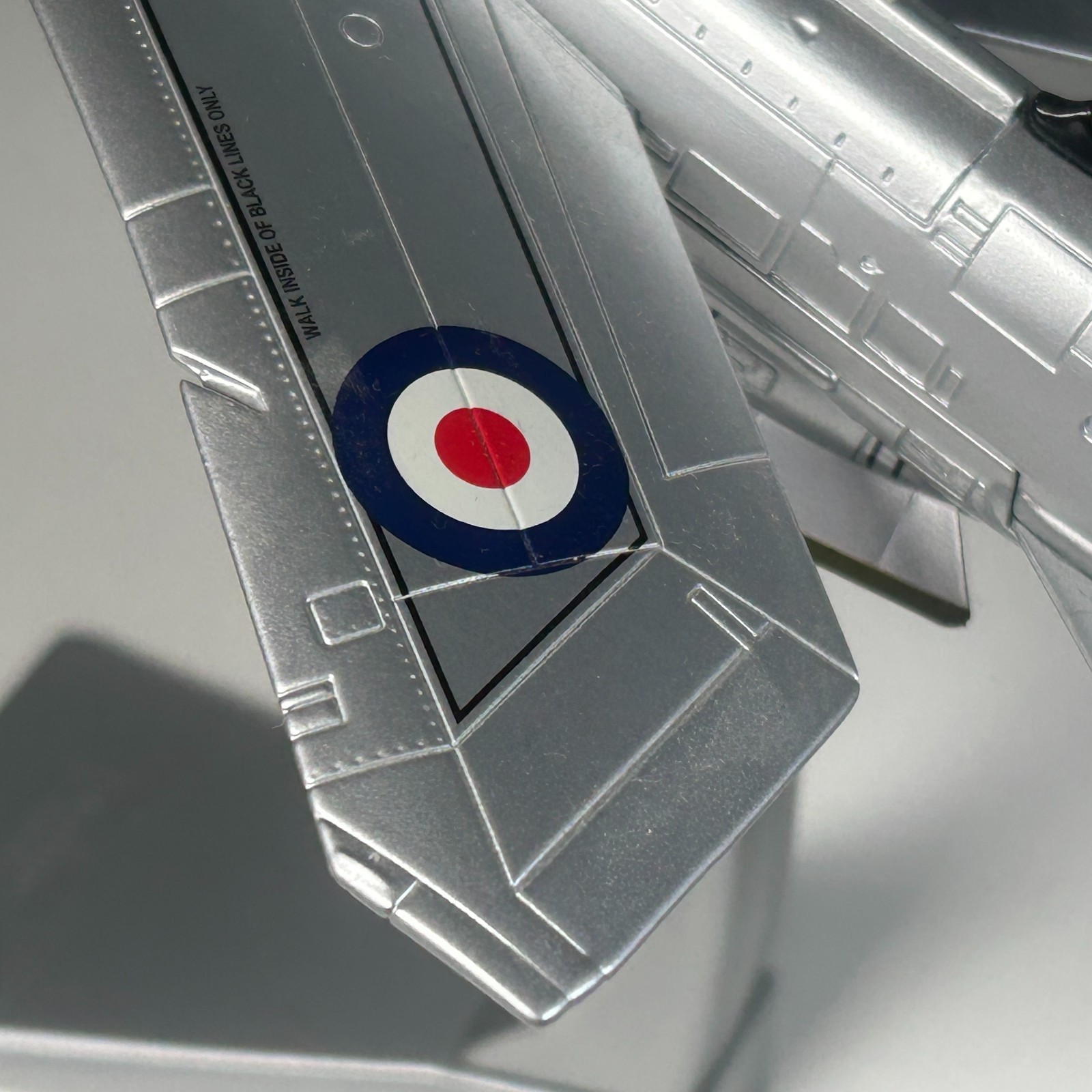 Corgi 1/72 AA32312 – BAC Lightning F6 – XS921, RAF 74 Sqn Tengah, Singapore 1969
