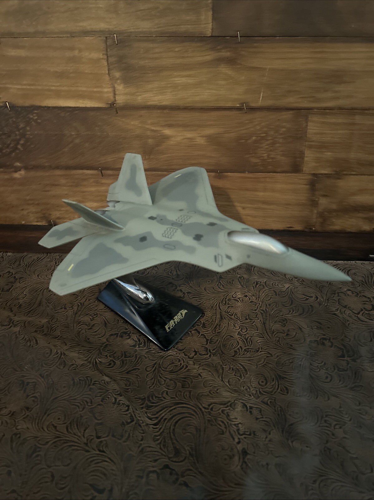 F-22A TYNDALLS RAPTORS WITH STAND – FF 001 AIR FORCE ONE-Replica