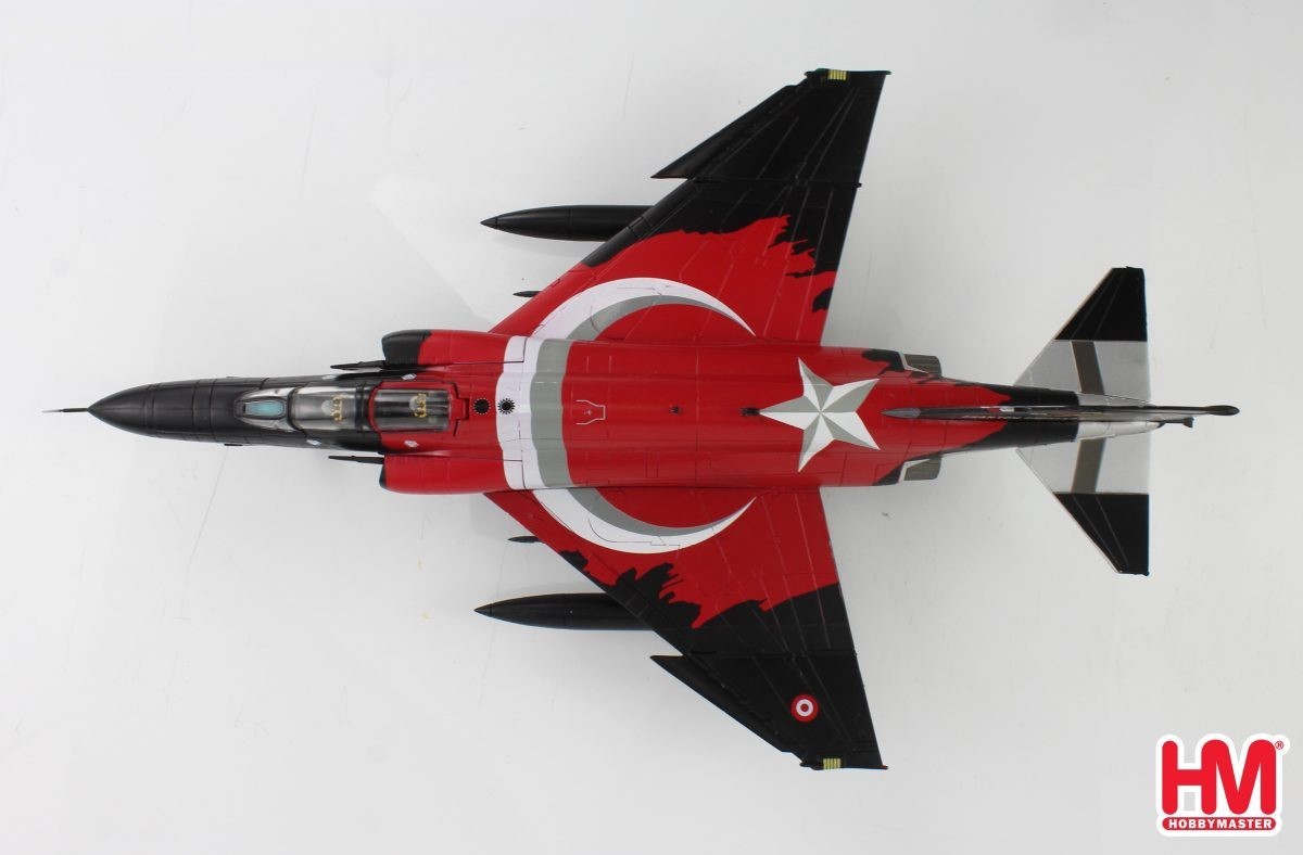 Hobby Master HA19079 Phantom II F-4E “50th Years of Turkish AF” 77-0303, 2024*