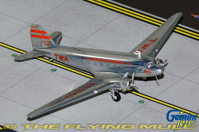 GeminiJets 1:200 DC-3 TWA NC1943 Polished Metal Finish