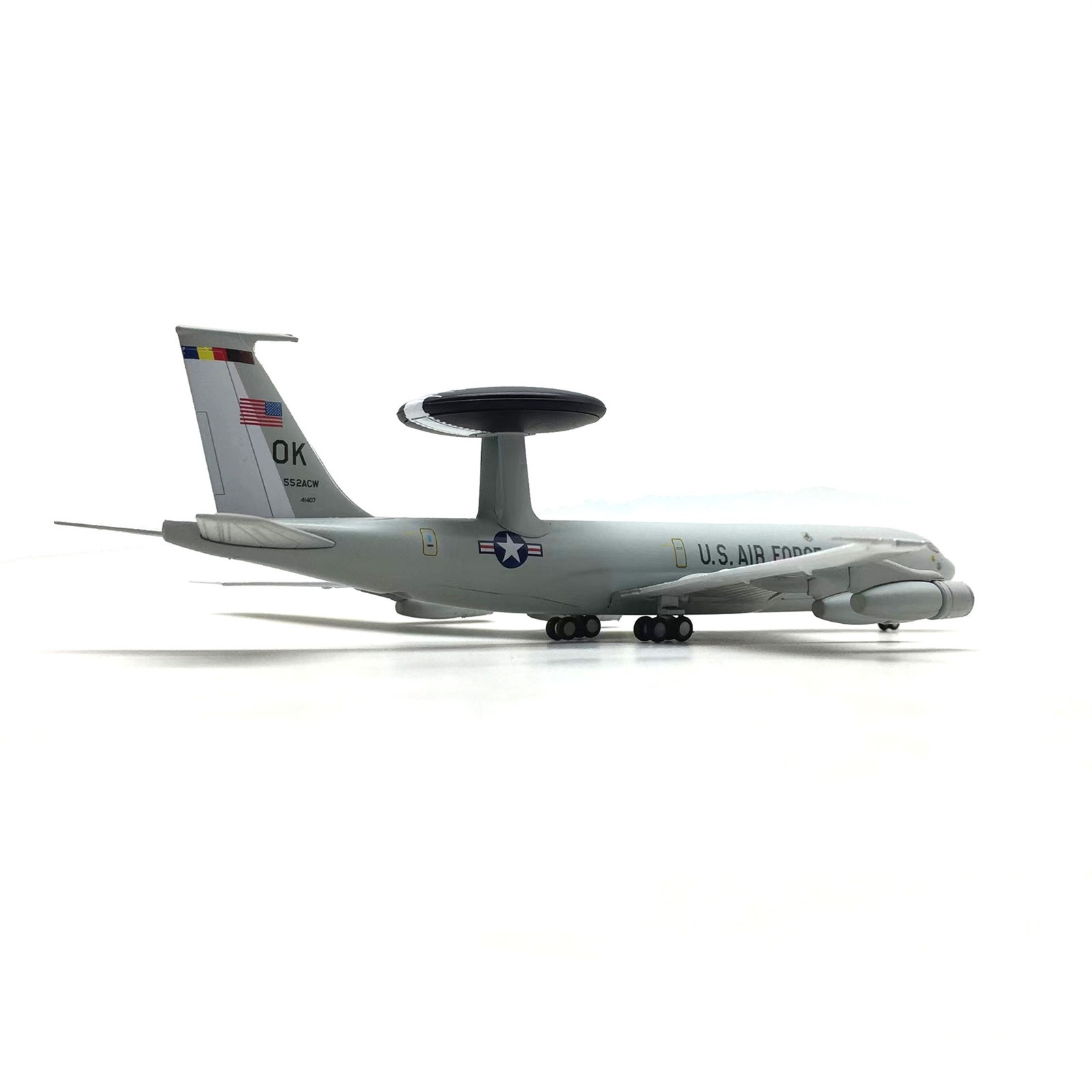 High Simulation 1:200 Alloy Aircraft Model Plane Souvenir Static Display