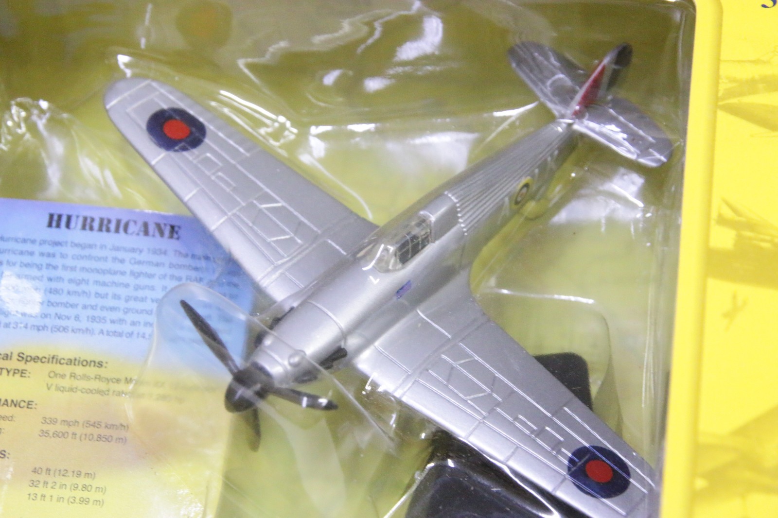 1:100 Hurricane Lockheed Classic Props by Motor Max #77029 – NEW Old Stock