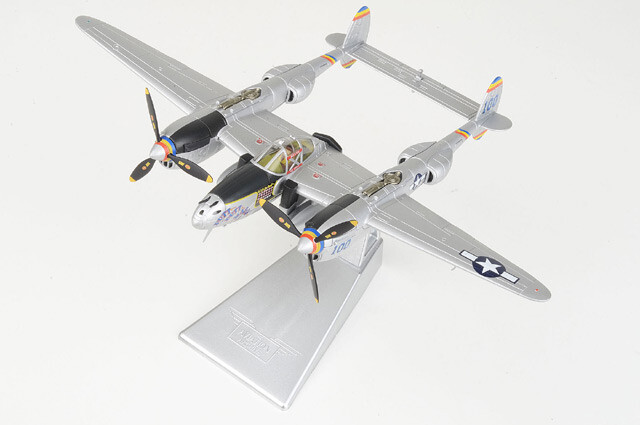 AA36617 Corgi P-38L Lightning 1/72 Model Putt Putt Maru USAAF 475th FG