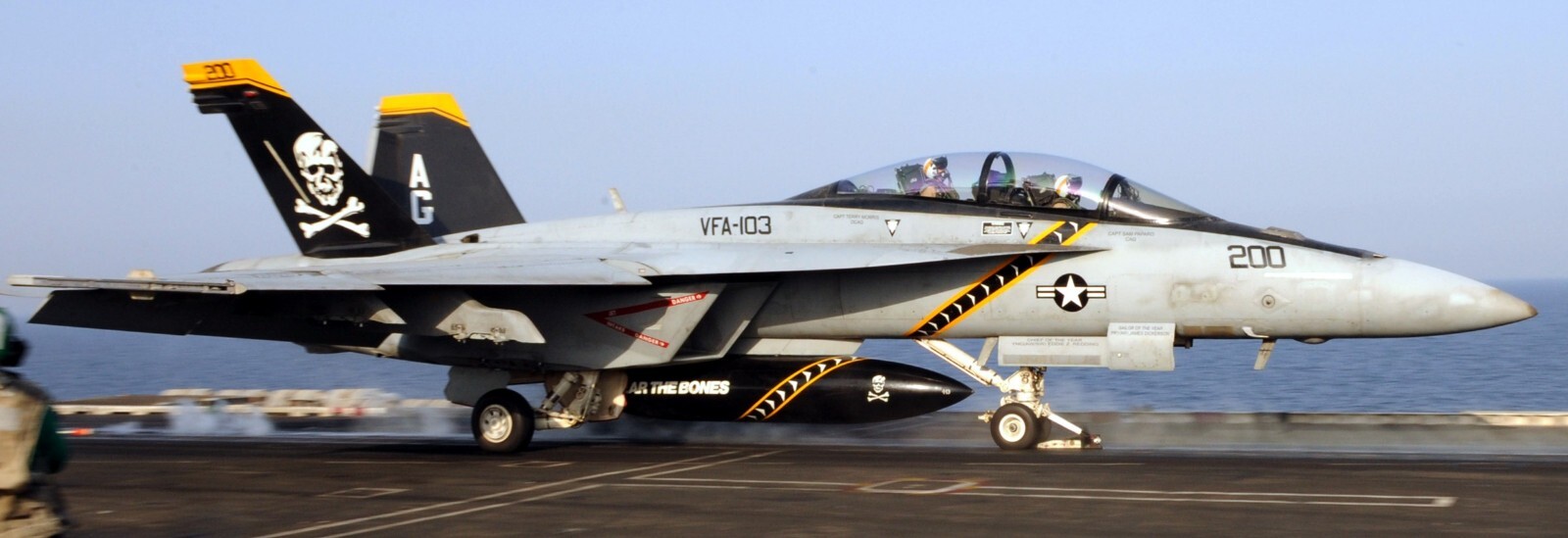 HOBBY MASTER 1:72 F/A-18F SUPER HORNET “JOLLY ROGERS” USS GEORGE BUSH, HA5138