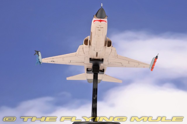 Hobby Master 1:72 F-5N Tiger II USN VFC-111 Sun Downers Red 117