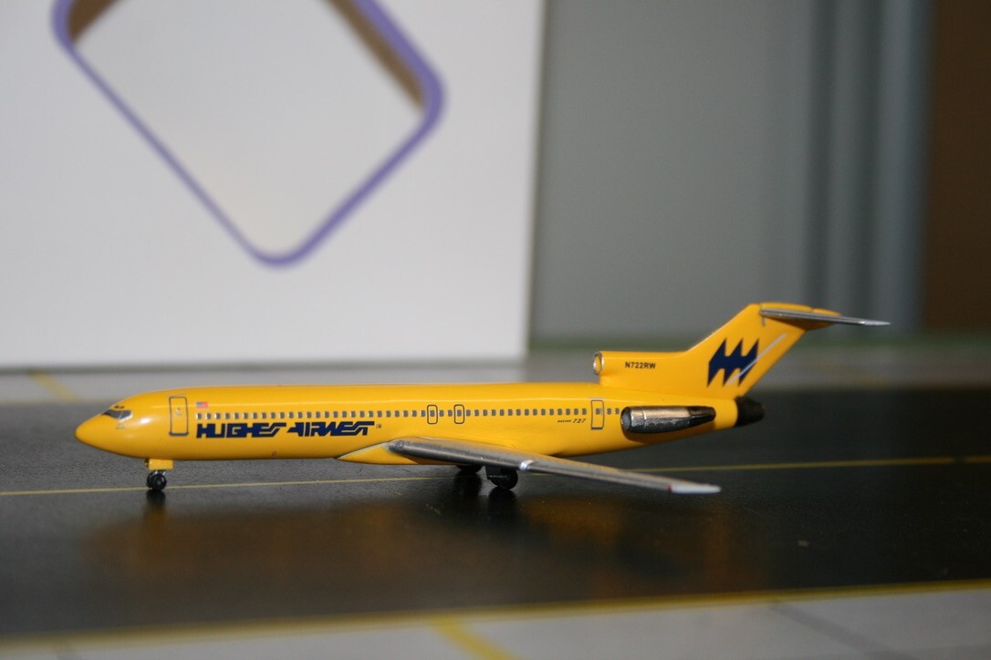 Aeroclassics 1:400 Hughes Airwest Boeing 727-200 N722RW (AC411174) Model Plane