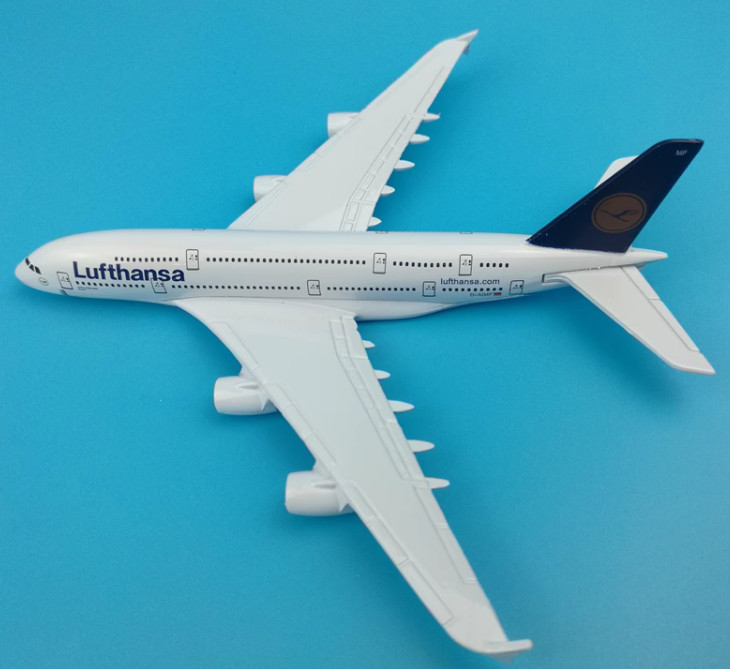 16cm Lufthansa AIRBUS A380 Passenger Airplane Diecast Aircraft Plane Model