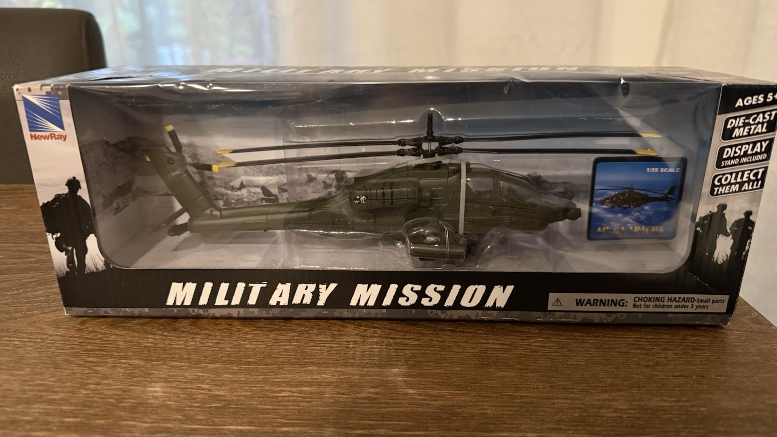 Sikorsky UH-60 Black Hawk Helicopter #25563 1:60 Military Mission New-Ray Boeing
