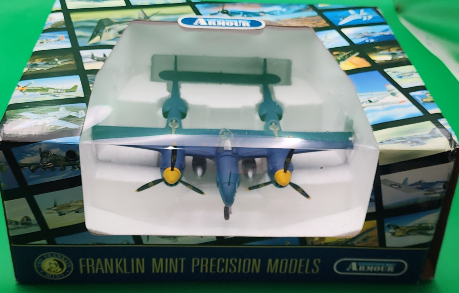 Franklin Mint Armour 1/48 Diecast B11E076 Lockheed P-38 Lightning “8 Ball” #125