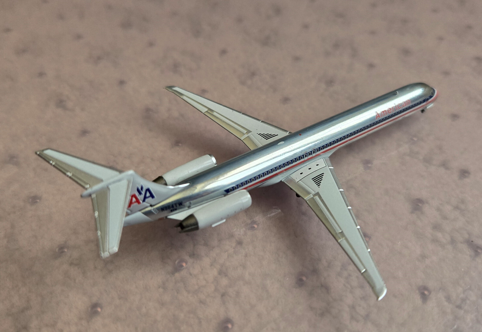 NG Models MD-80 / MD-83 American Airlines N984TW in 1:400