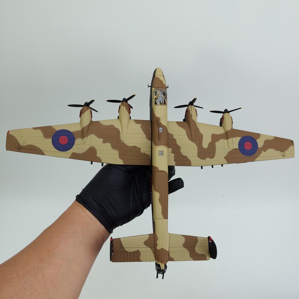 CORGI 1:72 HP Halifax AV RAF 295 Squadron Operation Elaborate June 1943 AA37203