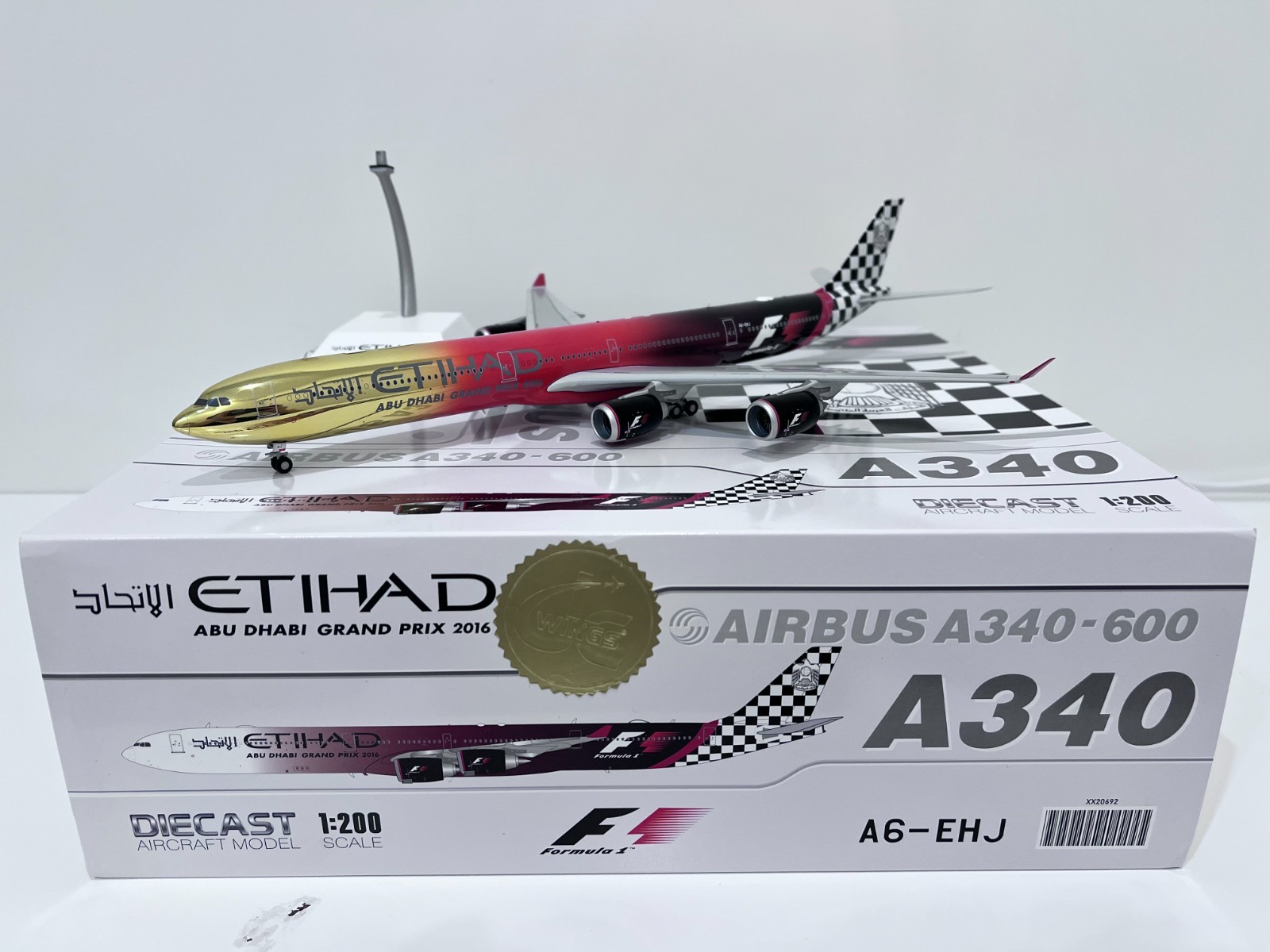JC Wings 1:200 Etihad Airbus A340-600 Formula One F1 GOLD limited edition A6-EHJ